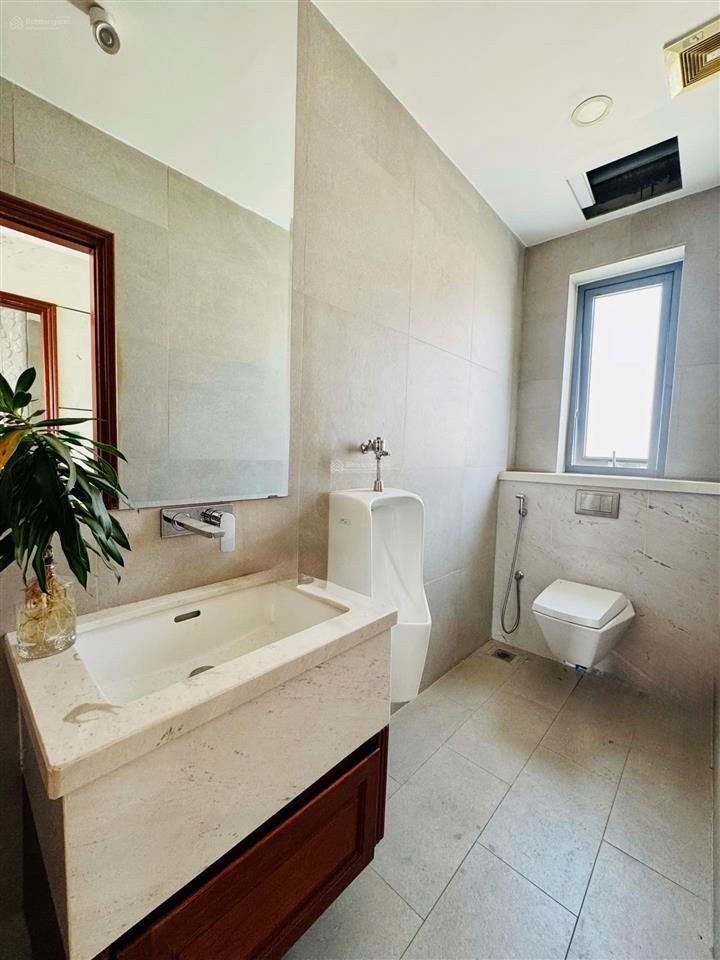 Cho thuê tòa nhà diện tích hơn 3000m2 trung tâm an khánh, quận 2