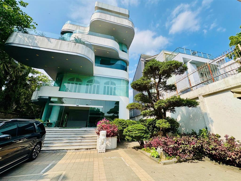 Cho thuê tòa nhà diện tích hơn 3000m2 trung tâm an khánh, quận 2