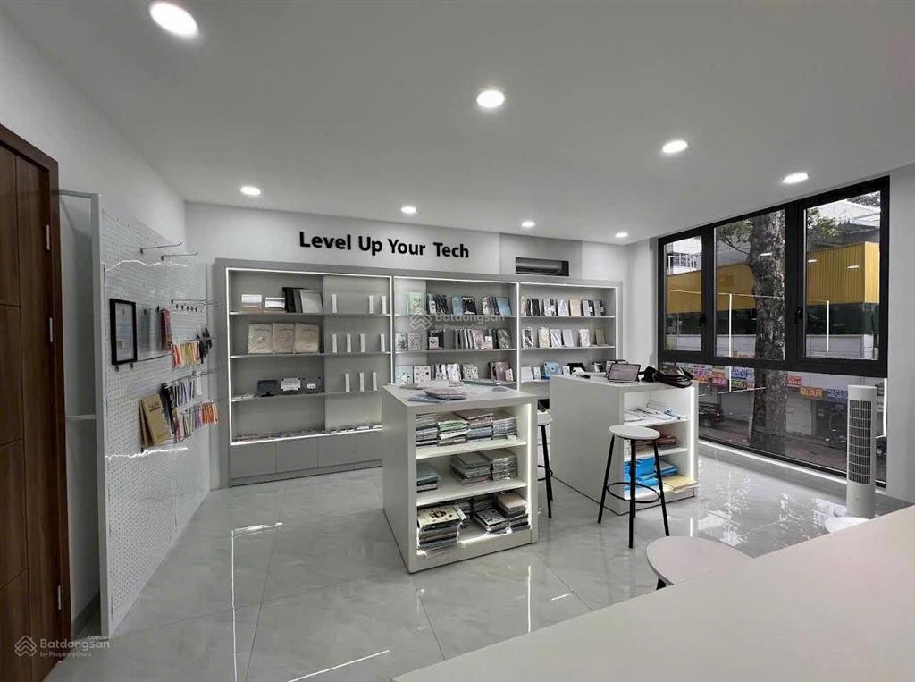 Góc 2 mặt tiền nguyễn thị minh khai quận 3  diện tích sử dụng lên tới 100m²