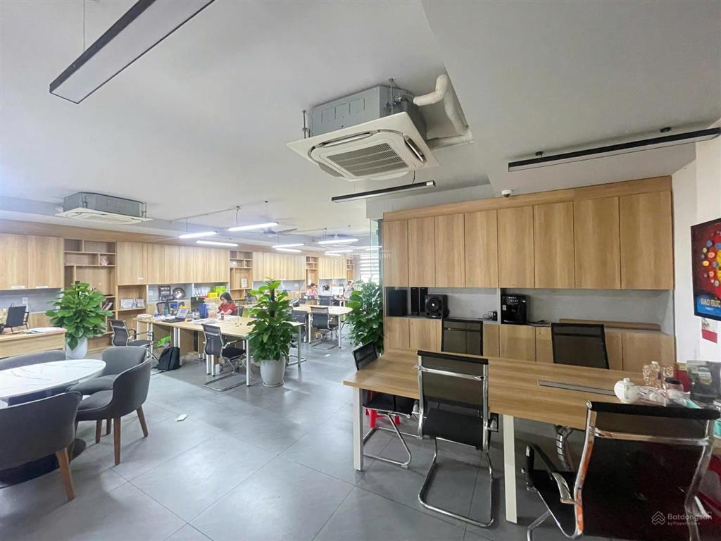 Cho thuê nguyên tòa ngay trung tâm quận 5  diện tích sử dụng 1500m2