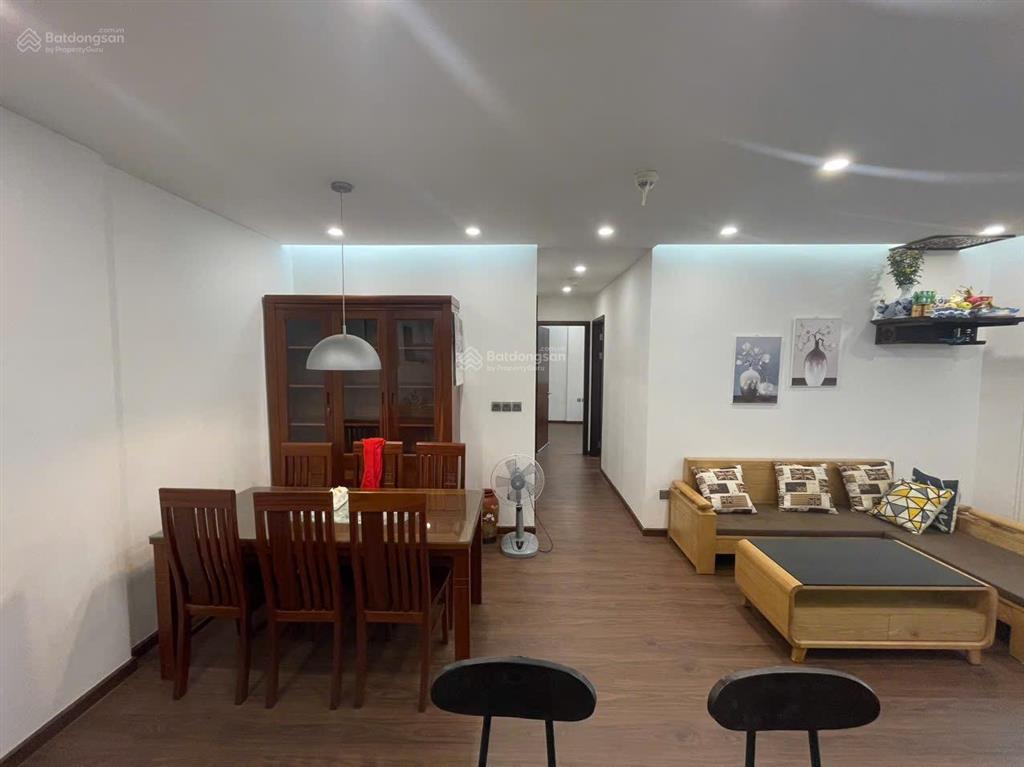 Chính chủ cần bán gấp căn hộ tại cc 6th element 2pn  60m2, giá siêu tốt