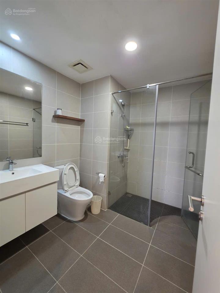 Em cần bán căn hộ 2pn, 2wc tại kosmo tây hồ, giá 7 tỷ, 78m2, tầng trung, view thoáng
