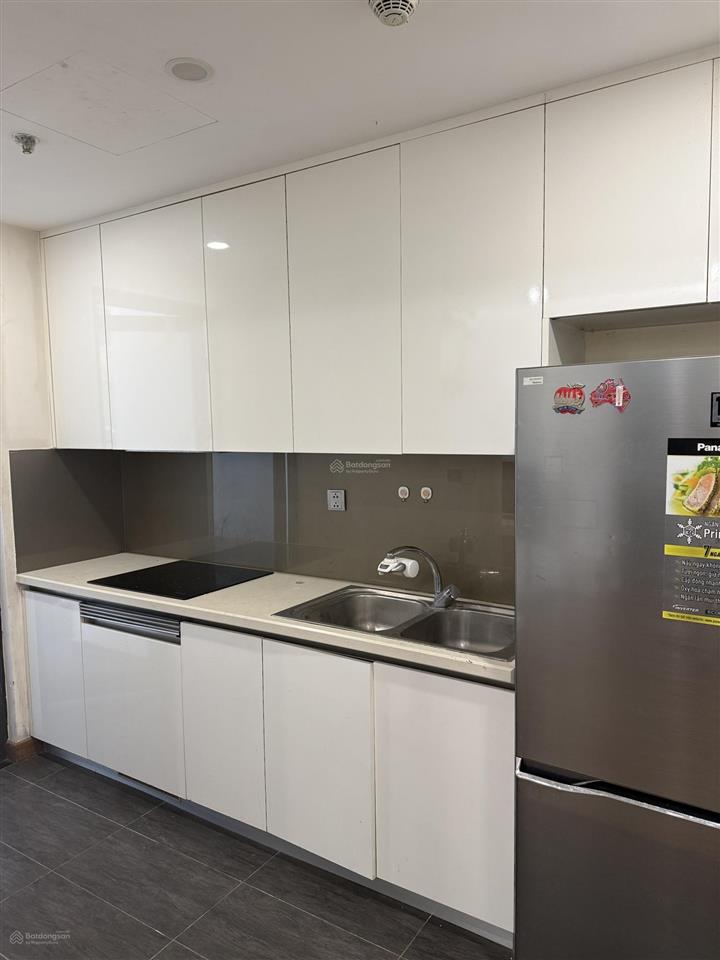 Cho thuê cc 1pn, 1wc, 60m2, giá 14 triệu / tháng tại 6th element, xuân la, tây hồ, hà nội