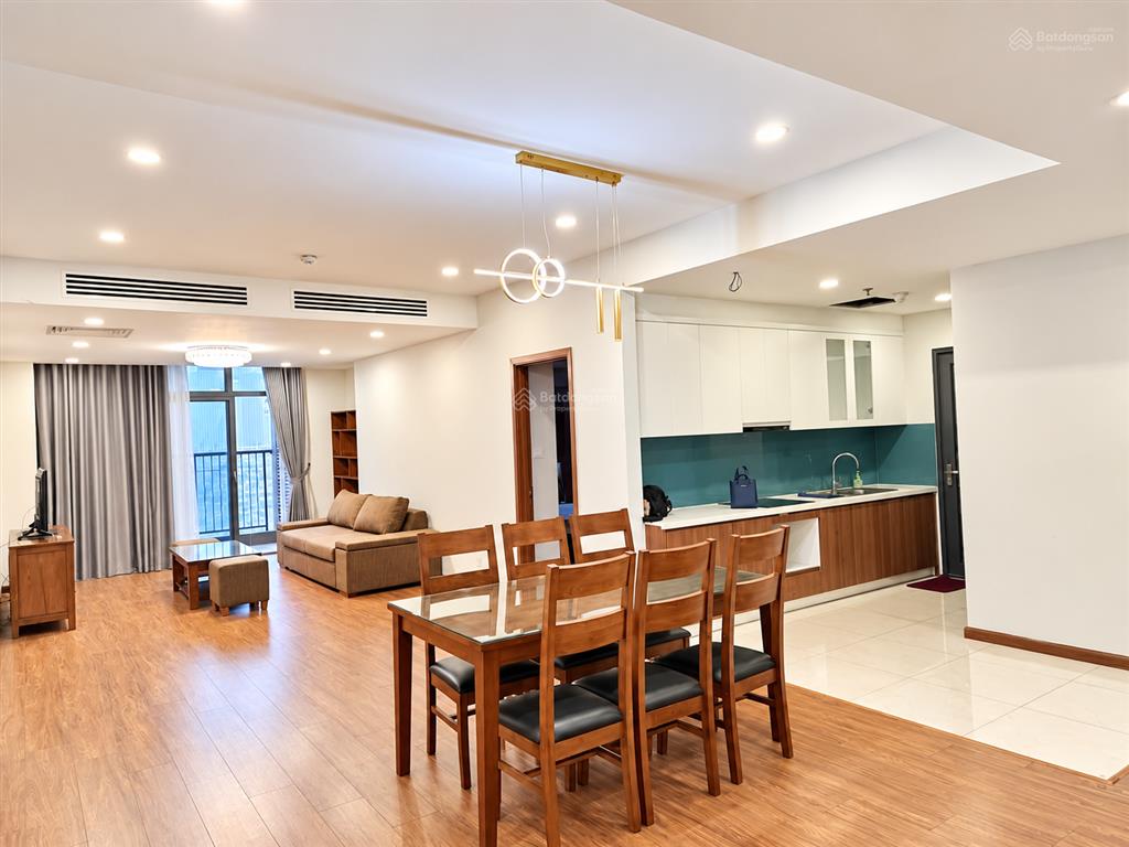 Em cho thuê căn 3pn rộng 150m full đồ tại discovery, giá chỉ 22 triệu/tháng, vào được luôn
