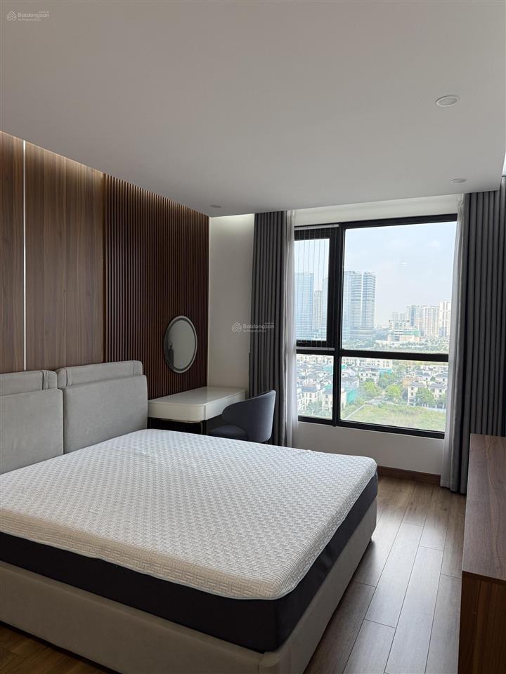 Chủ nhà gửi cho thuê căn 2pn rộng 83m2 tại 6th element tây hồ, giá chỉ 16 triệu vnd, vào luôn