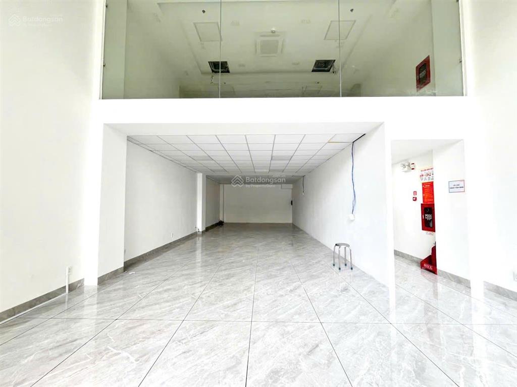Mặt bằng văn phòng khu dân trí cao mặt tiền đường lê văn duyệt