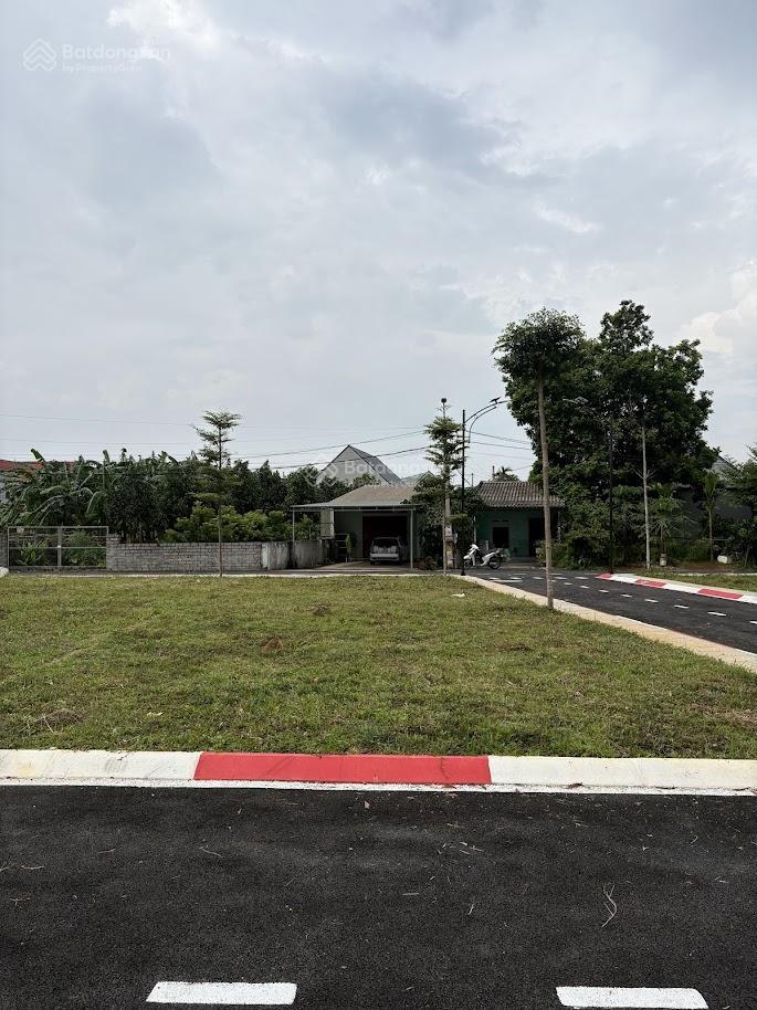 Bán đất 100m2, 40 triệu / m2 tại hòa lạc, hà nội