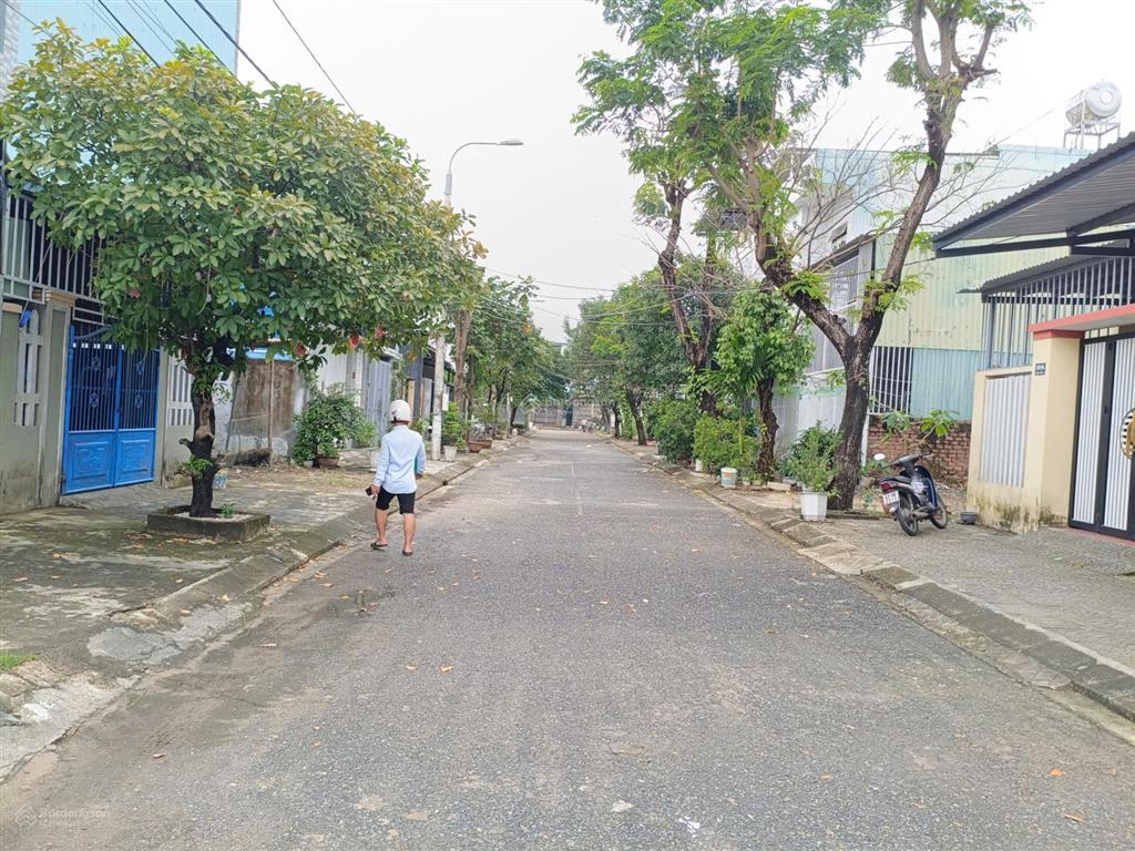 Đất đào nghiễm 100m  gần vin làng vân, khu thương mại tự do  cách ql1a chỉ hơn 100m
