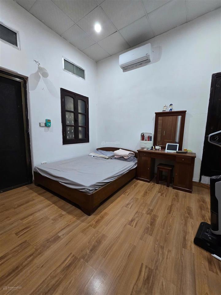 Bán gấp np tại nguyễn lân, 17,5 tỷ, 61,3m2, 2pn, 2wc