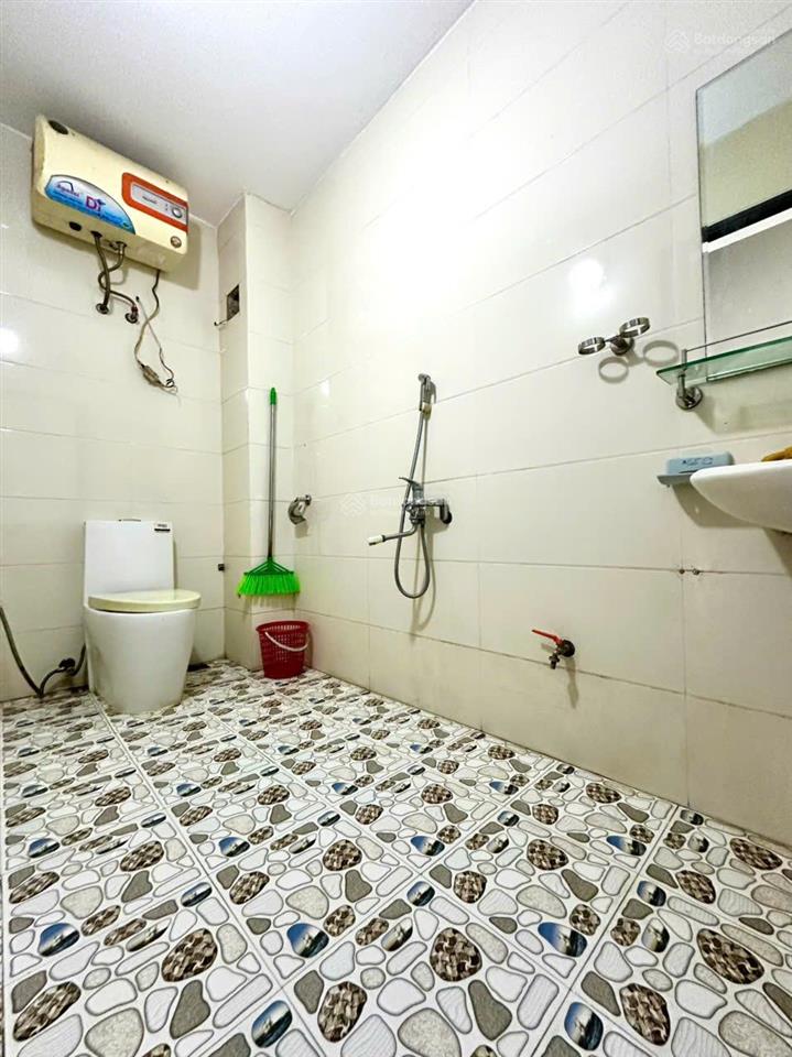 51m2 sổ  3 tầng nhà thoáng đẹp ngõ ô tô  biên giang  giá chỉ 3.95 tỷ