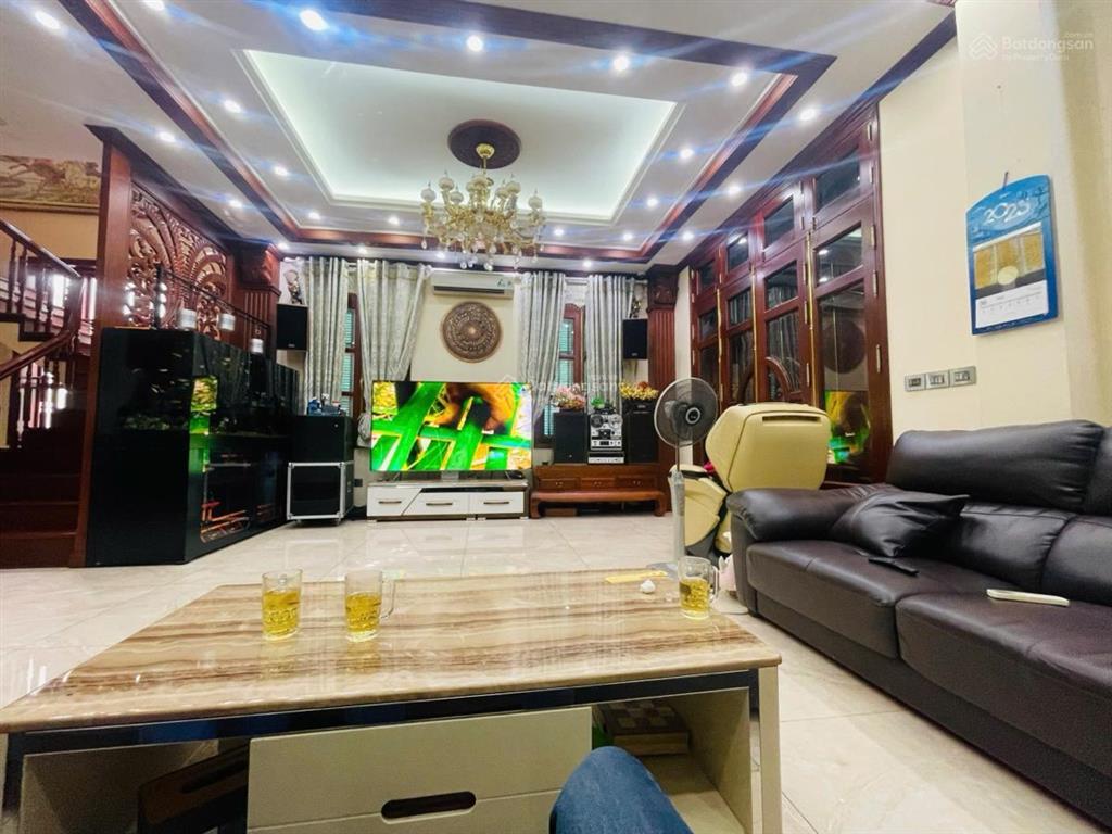Cần bán nhanh biệt thự liền kề 183 hoàng văn thái. 85m2. 5 tầng. mt 5m. giá 36tỷ