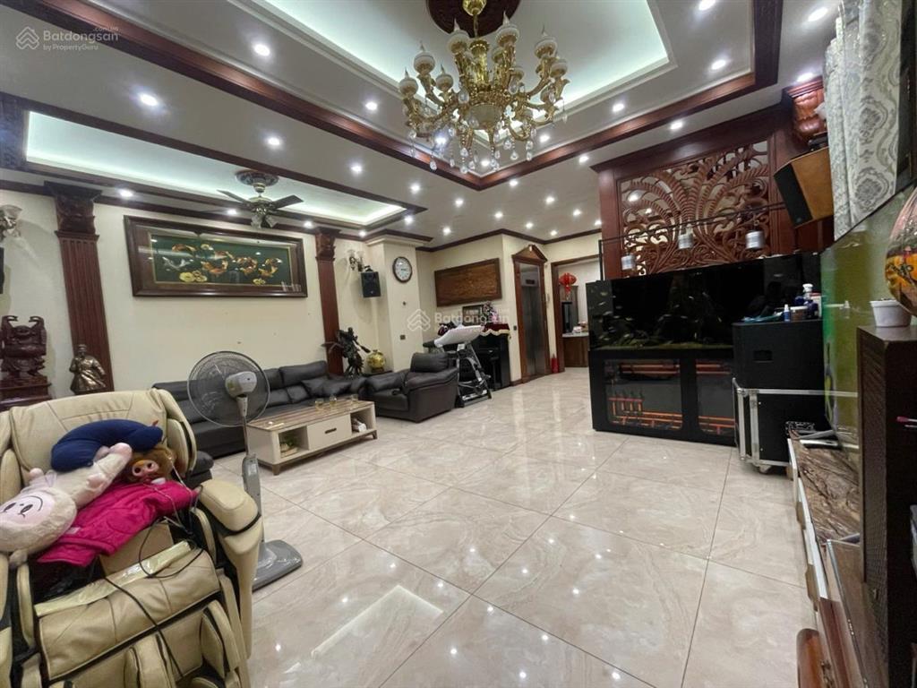 Cần bán nhanh biệt thự liền kề 183 hoàng văn thái. 85m2. 5 tầng. mt 5m. giá 36tỷ