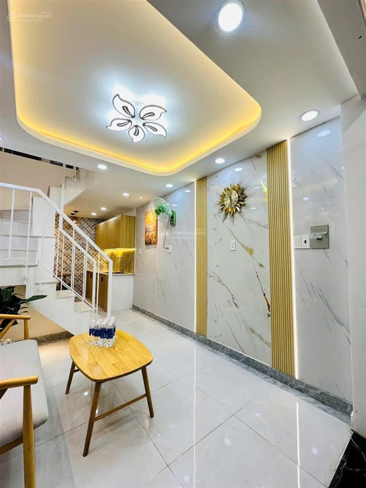 Nhà chính chủ giá chỉ 2tỷ550 ngay đường phan huy ích p12 q.gò vấp diện tích 55m2sổ hồng riêng