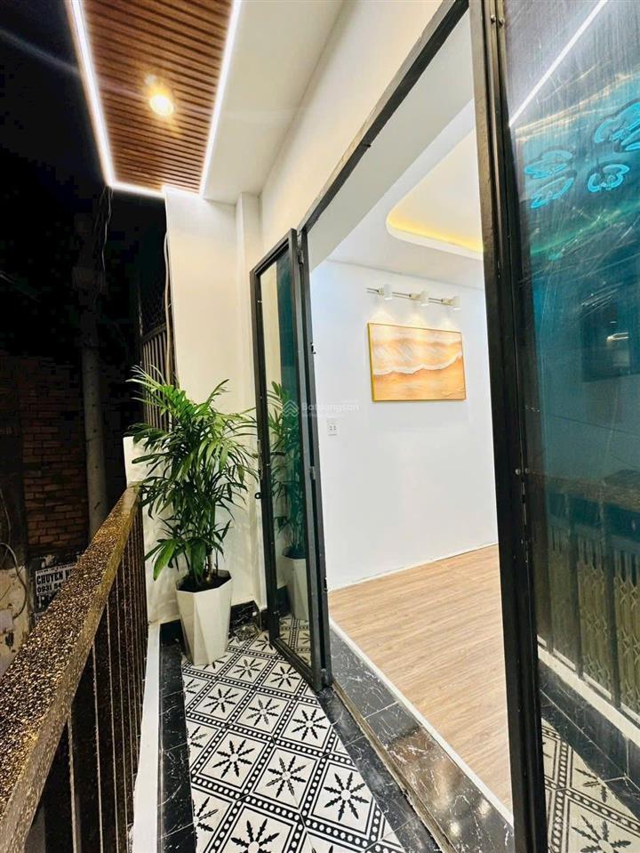 Nhà chính chủ giá chỉ 2tỷ550 ngay đường phan huy ích p12 q.gò vấp diện tích 55m2sổ hồng riêng