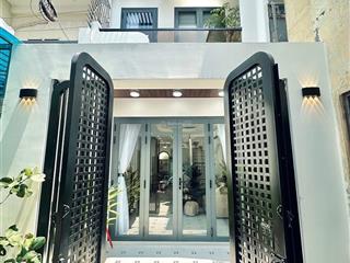Bán nhà chính chủ đường quang trung p10 gò vấp chỉ 2tỷ6sổ hồng riêng,hẻm xe hơi