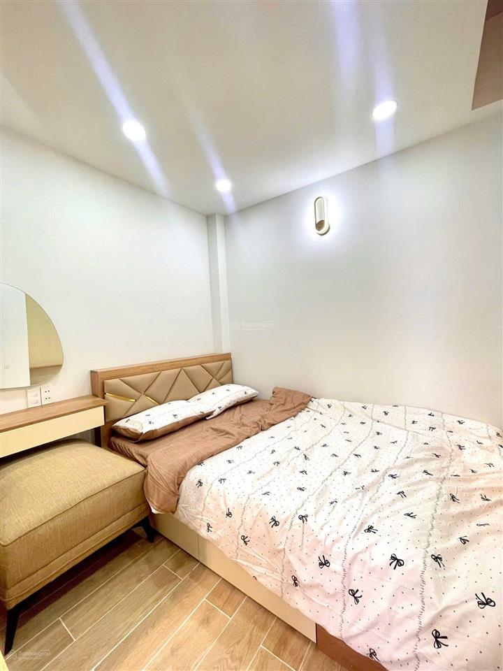 Bán nhà gấp ngay đường nguyên hồng p11 q. bình thạnh  45,6m2 sổ hồng riêng