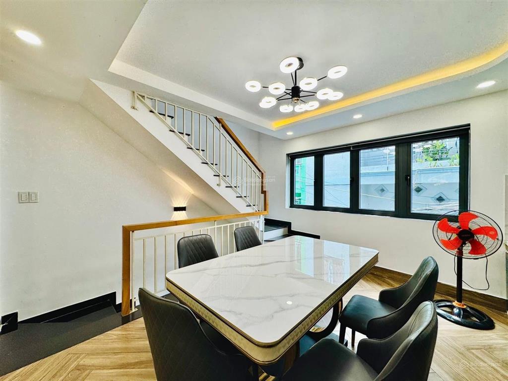 Chỉ cần 2tỷ890 có ngay nhà siêu thoáng,rộng rãi ngay đường lê đức thọ p12 q.gò vấp43,2m2,hxh