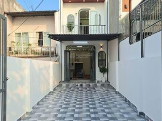 Nhà ngay mặt kênh đường thạnh xuân 24 p.thới an q.12chỉ 2tỷ880 sân đậu xe hơi,sổ hồng riêng