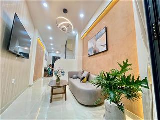 Lên sóng siêu phẩm ngay trung tâm quận phú nhuận chỉ 3tỷ100 đường hoa đào p5 q.pn44,8m2