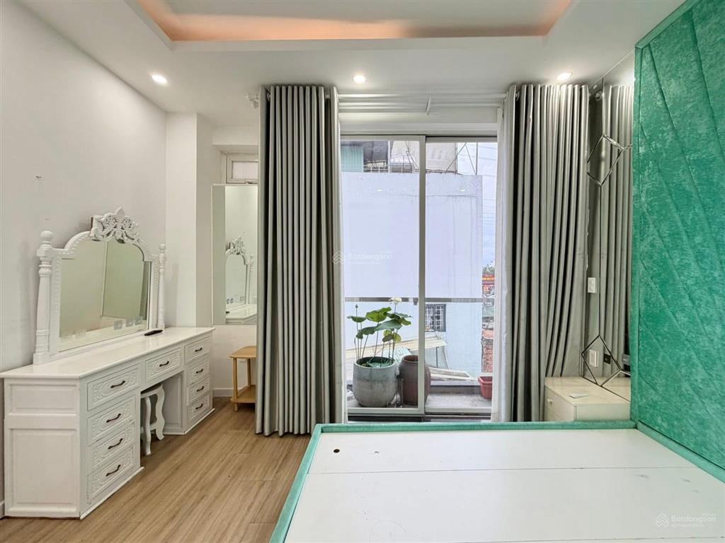 Nhà ngay đại học văn lang cơ sở 3 42m2 chỉ 2tỷ980 đường đặng thuỳ trâm p.14 q.bình thạnh