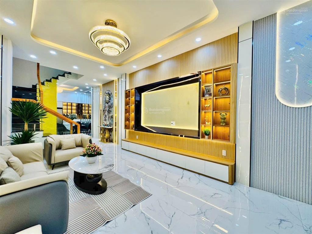 Nhà đẹp bình thạnh chỉ 3tỷ450 ngay đường trần bình trọng p5 q. bình thạnh  52m2 sổ hồng riêng