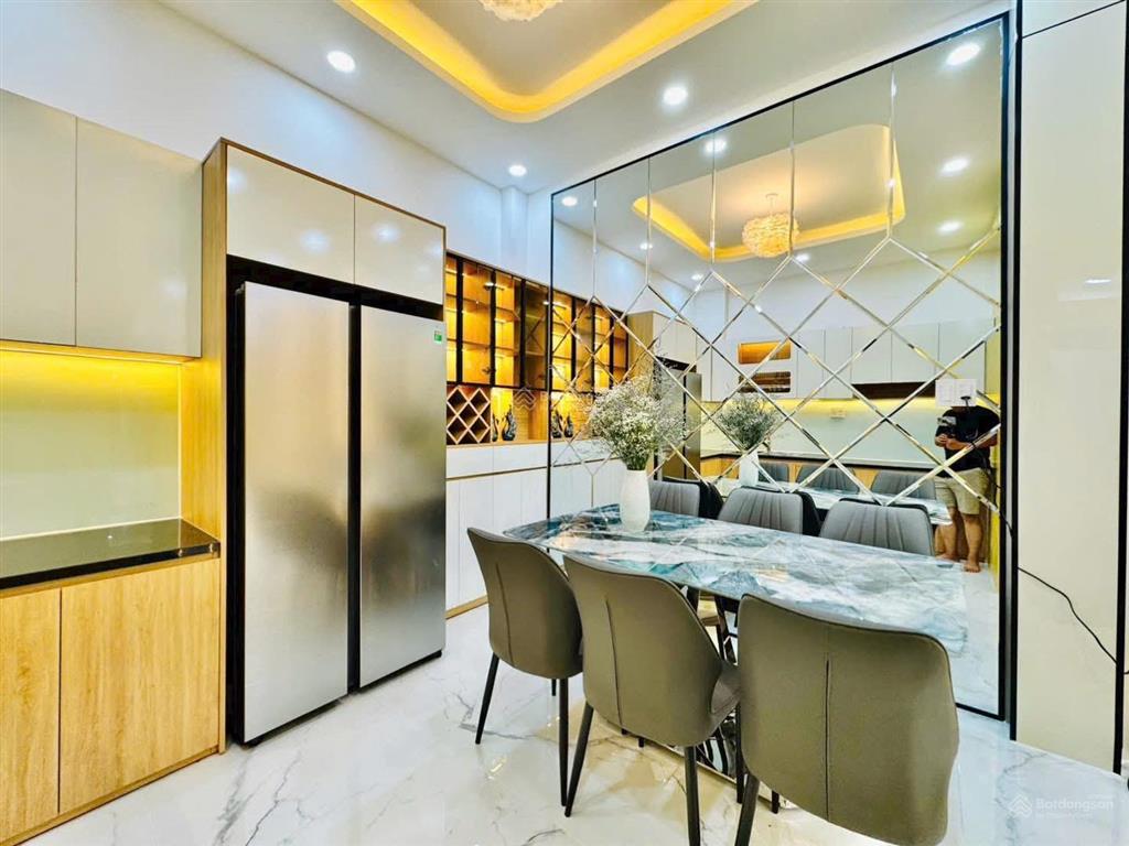 Nhà đẹp bình thạnh chỉ 3tỷ450 ngay đường trần bình trọng p5 q. bình thạnh  52m2 sổ hồng riêng