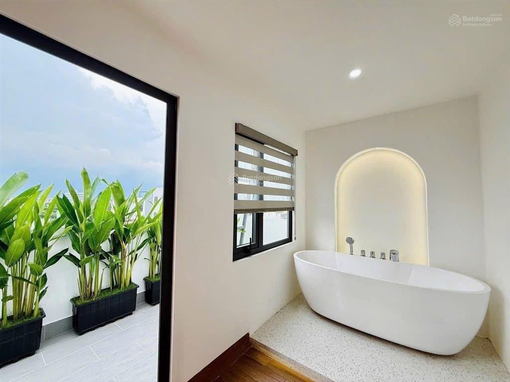 Nhà mới 100% ngay đường thạnh lộc 37, q12, 75m2, chỉ cần xách vali vào ở thôi anh chị ơi