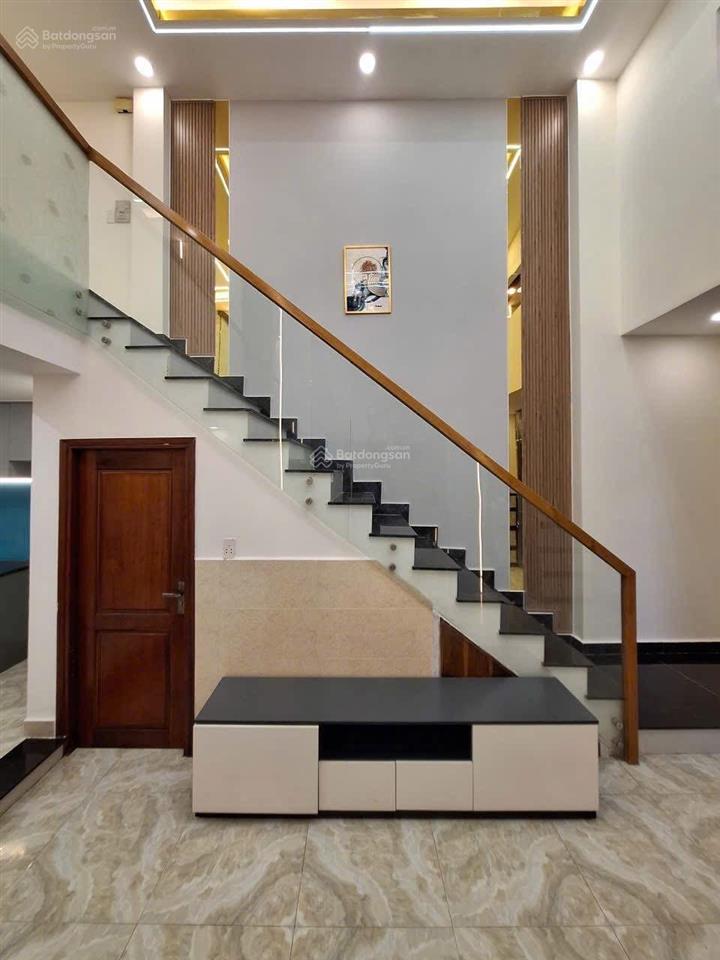 Nhà q12 chỉ 2tỷ351,7m2 ô tô đậu trước cửa ngay đường thạnh lộc 29