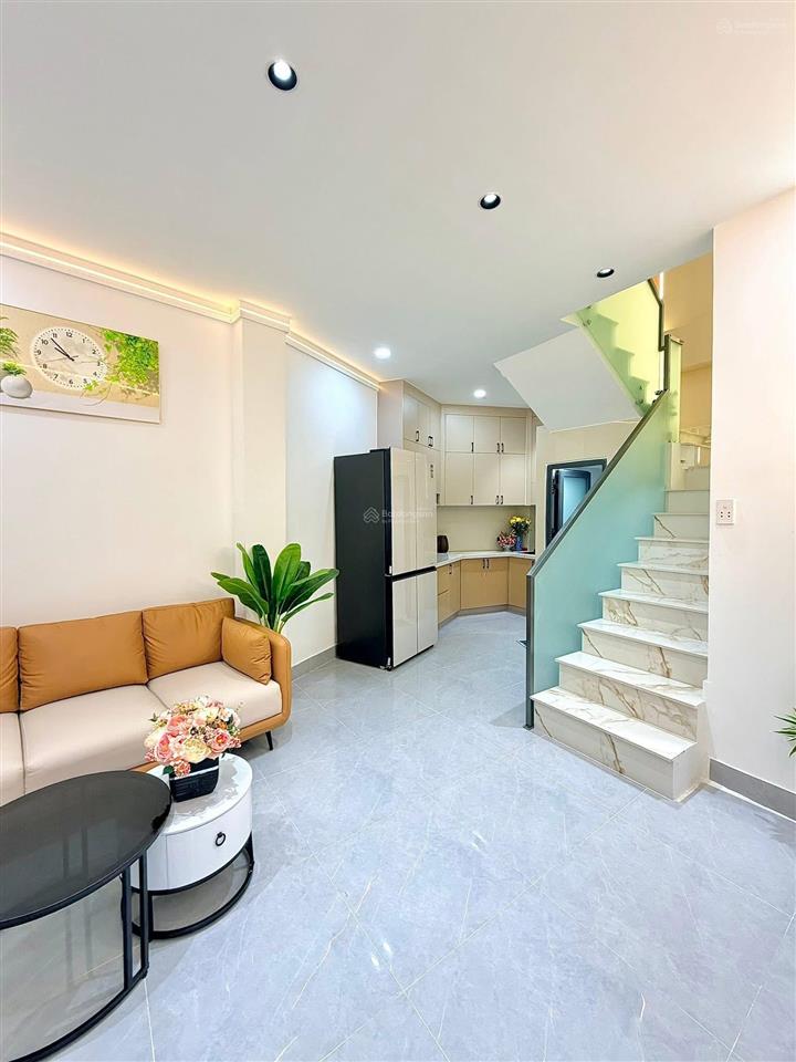 Nhà phố 2 lầu 40m2 gần ngay chợ gò vấp đường số 7 phường 7 q. gò vấp