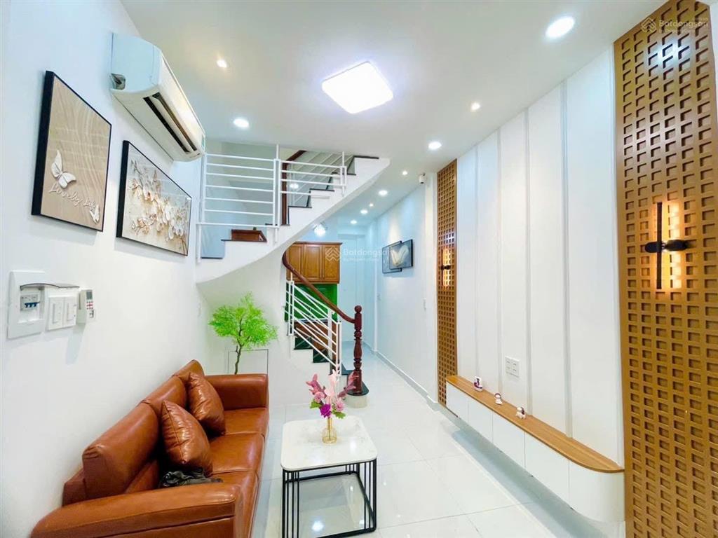 Hàng mới khu vip chỉ 3tỷ3 đường phan văn trị q.bình thạnh  diện tích 33,6m
