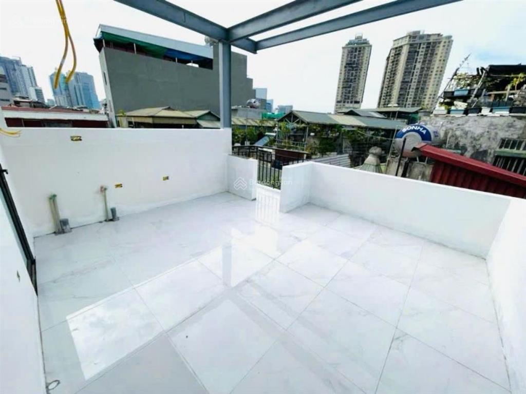 Siêu rẻ! toà chdv đường láng 65m2*6t*8pkk, dt 700tr/n, ngõ thông 4 phía , 150m ra phố, pccc/gpxd