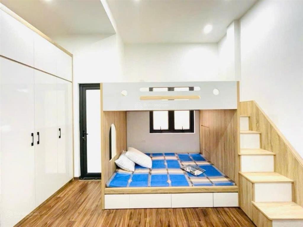 Siêu rẻ! toà chdv đường láng 65m2*6t*8pkk, dt 700tr/n, ngõ thông 4 phía , 150m ra phố, pccc/gpxd