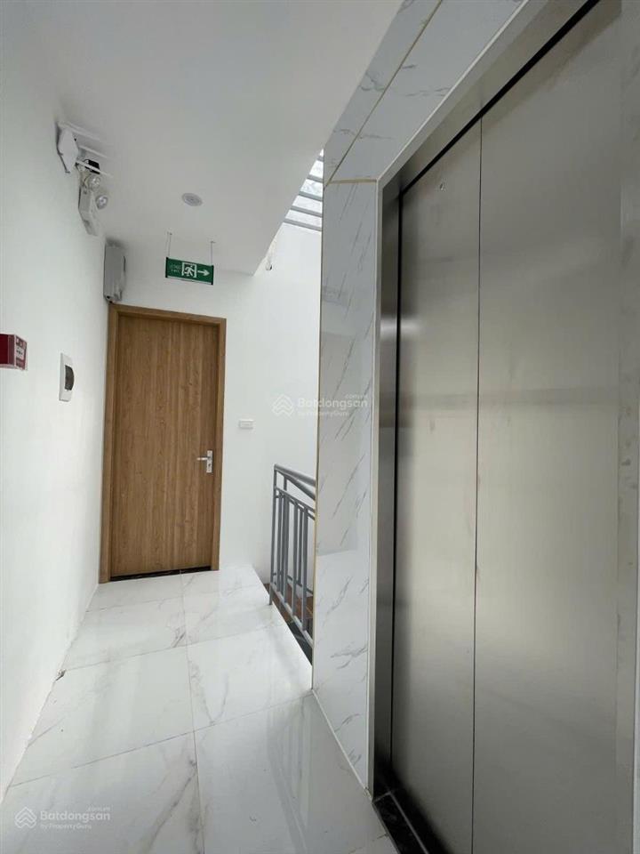 Siêu rẻ! toà chdv đường láng 65m2*6t*8pkk, dt 700tr/n, ngõ thông 4 phía , 150m ra phố, pccc/gpxd