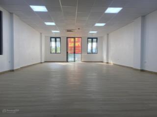 Cho thuê văn phòng hạng c hoàng cầu, dt 25m2, giá 4tr. có hóa đơn vat