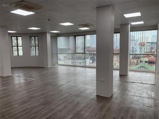 Cho thuê văn phòng mp thái thịnh, tầng 1 250m², tầng 2 450m². giá từ 280n/m2