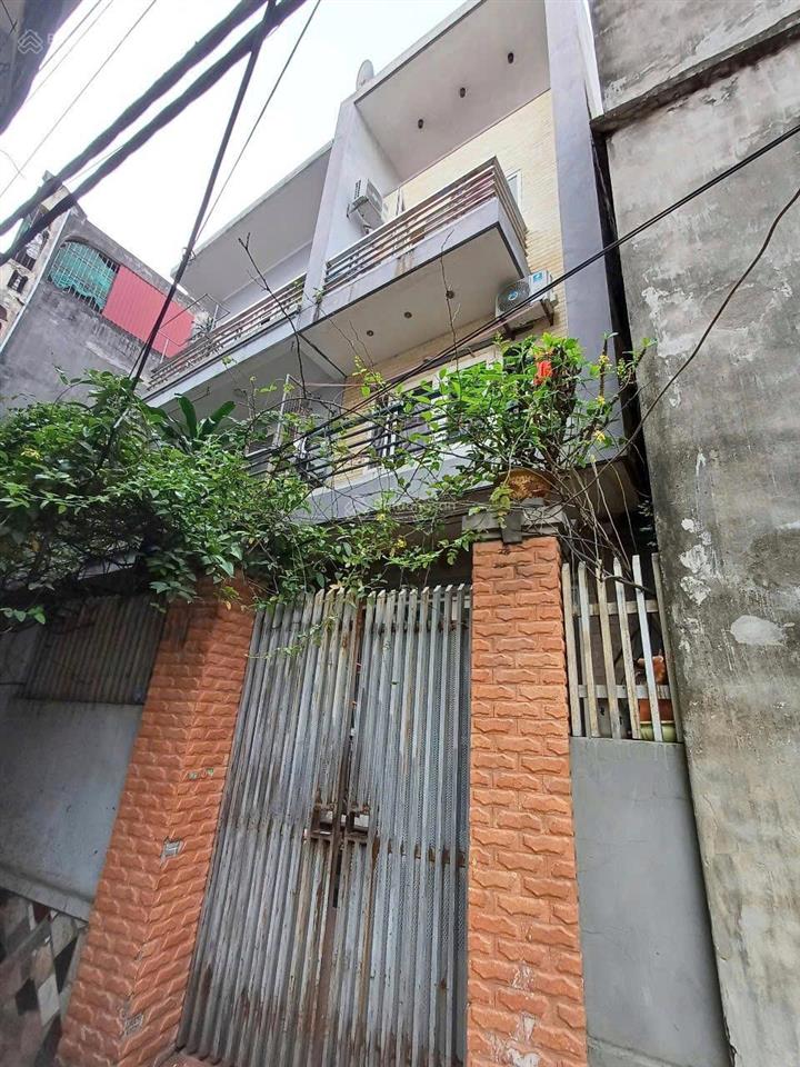 Hơn 10 tỷ bán nhà 4 tầng triều khúc 65m2 ở được luôn