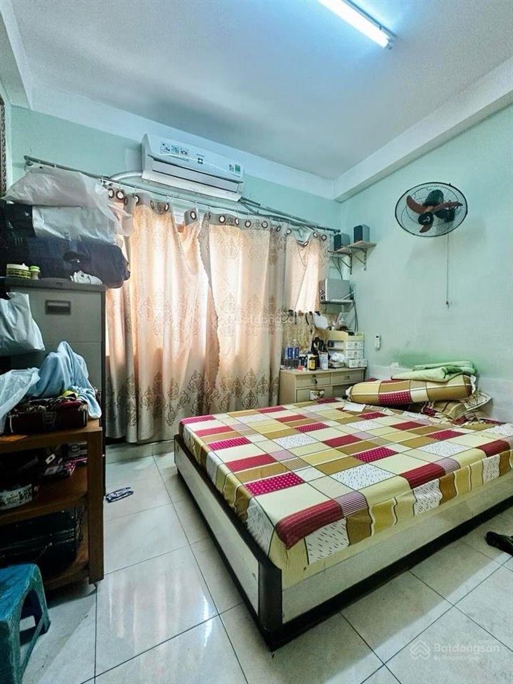 Phan văn trị  4 tầng  sát mặt tiền  45m2  7.9 tỷ