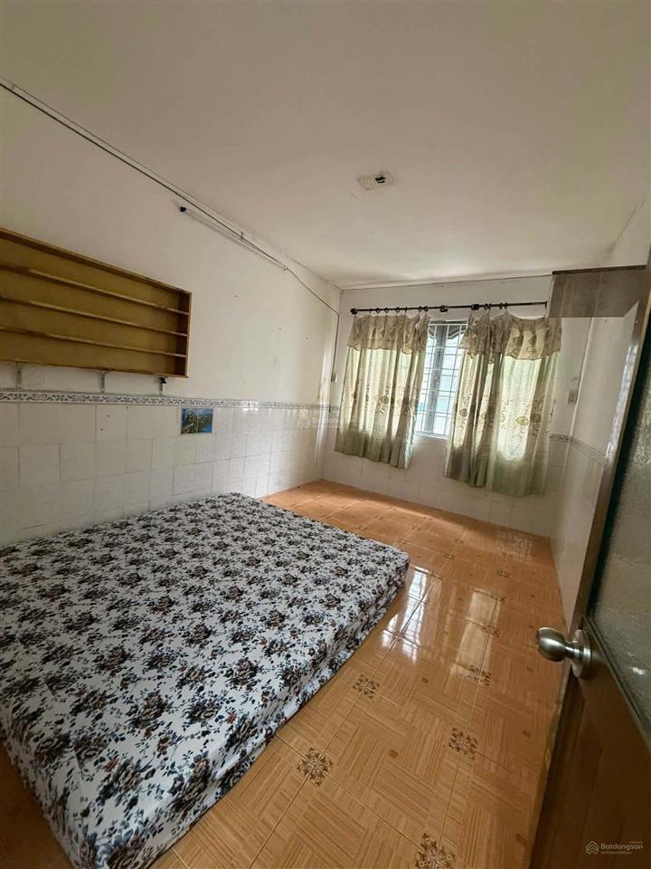 Hàng hot!! hxh 8m phan văn trị  đối diện cityland kế bên vincom phan văn trị và emart  3pn 4 tầng