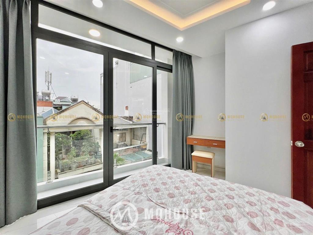 Căn hộ 2pn full nội thất ban công thoáng mát ngay sân bay tân sơn nhất
