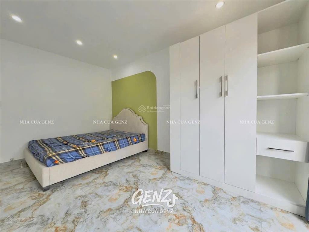 Căn hộ 1pn full nội thất ban công, thang máy ngay khu sân bay