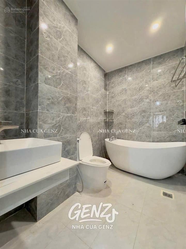 Căn hộ 1pn full nội thất ban công, thang máy ngay khu sân bay
