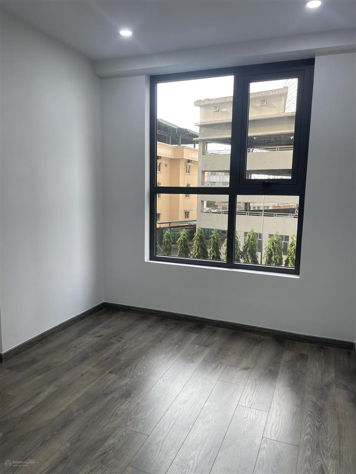Cho thuê căn 2pn2wc hướng đn mát mẻ 5tr5, cọc 2thg, sẵn máy lạnh, bếp, hút mùi. ưu tiên nữ nè