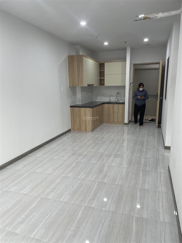 Cho thuê căn 2pn2wc hướng đn mát mẻ 5tr5, cọc 2thg, sẵn máy lạnh, bếp, hút mùi. ưu tiên nữ nè