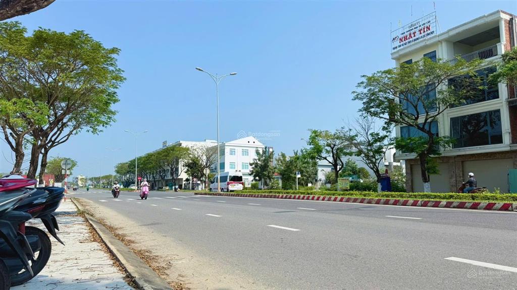113m² võ chí công  đường rộng, vị trí thoáng, giá hợp lý