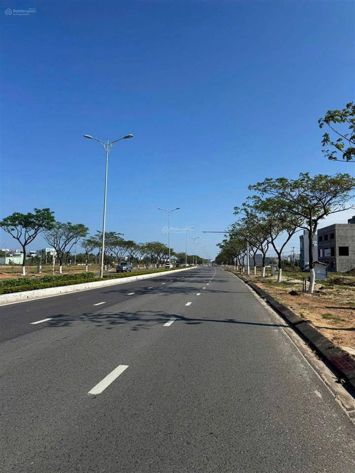 Lô b22515 trục võ chí công, gần aeon mall, vị trí dễ khai thác