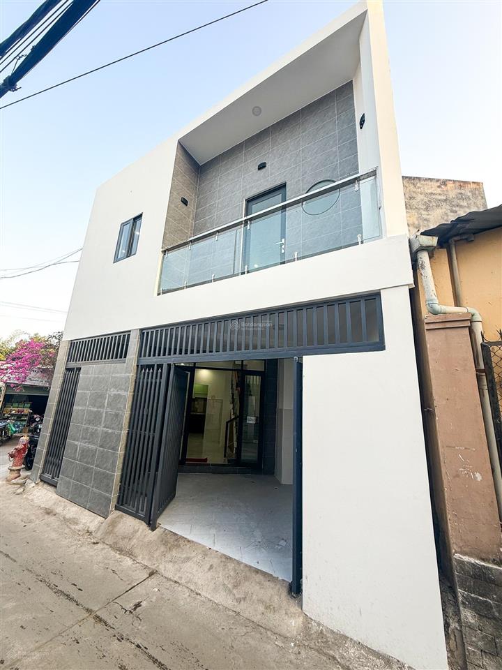 Bán nhà 1t1l (dt 49m2) đường oto thông  thuộc p. bửu hoà. giá 2,680 tỷ (giá tốt nhất khu vực)