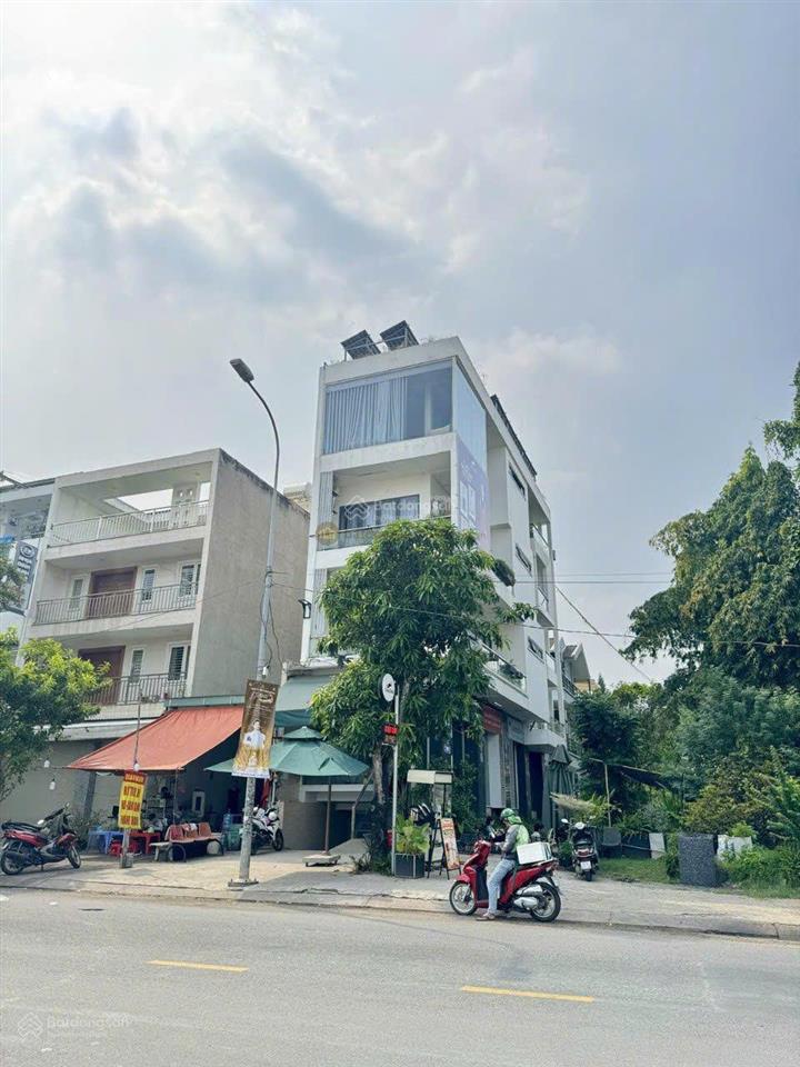 Bán nhà mặt tiền đường nguyễn hoàng