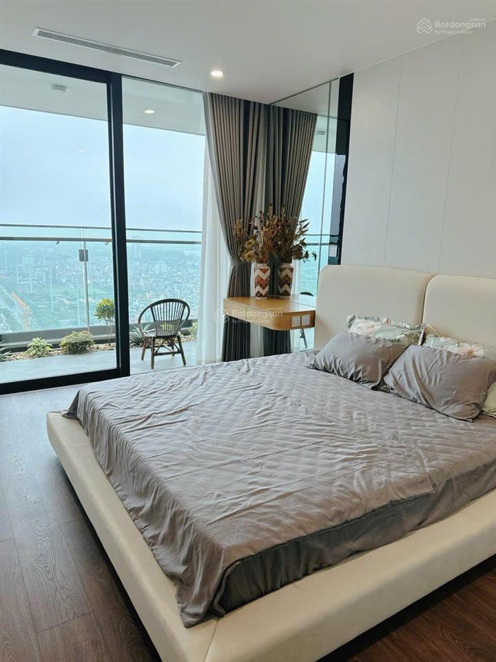 Sunshine golden river giá tốt nhất t9. căn 2pn dt 123m2  3pn dt 141m2  160m2  căn 4pn dt 211m2