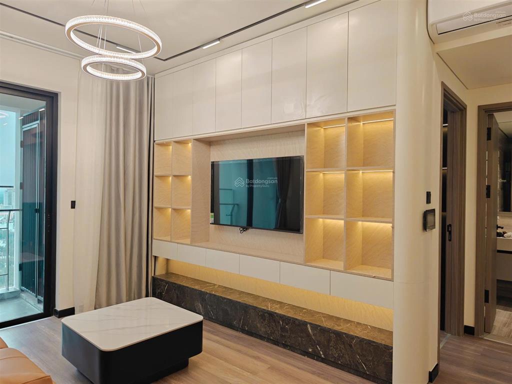 Cho thuê căn hộ 1pn dt 65m2 , full nội thất, tầng cao hướng view lotte mall, sông hồng, nhà mới.