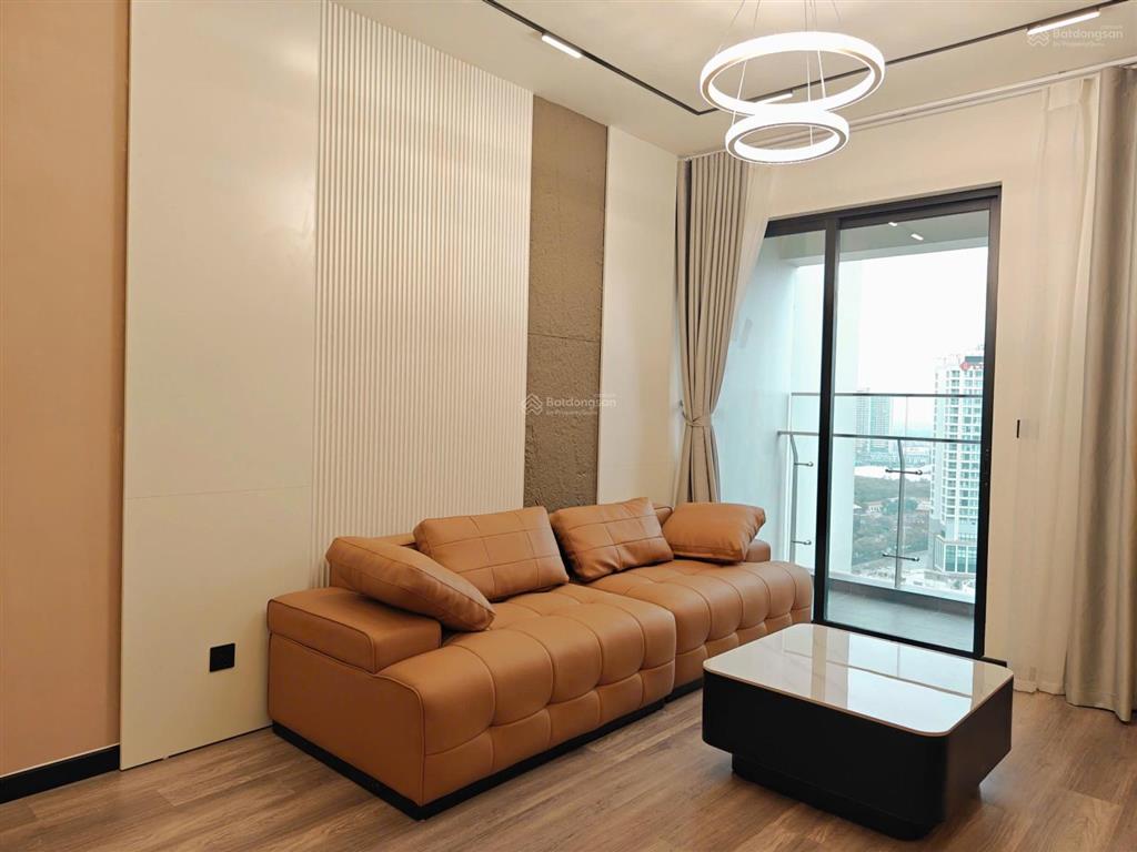 Cho thuê căn hộ 1pn dt 65m2 , full nội thất, tầng cao hướng view lotte mall, sông hồng, nhà mới.